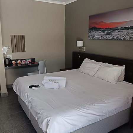 Calvinia Hotel Екстериор снимка