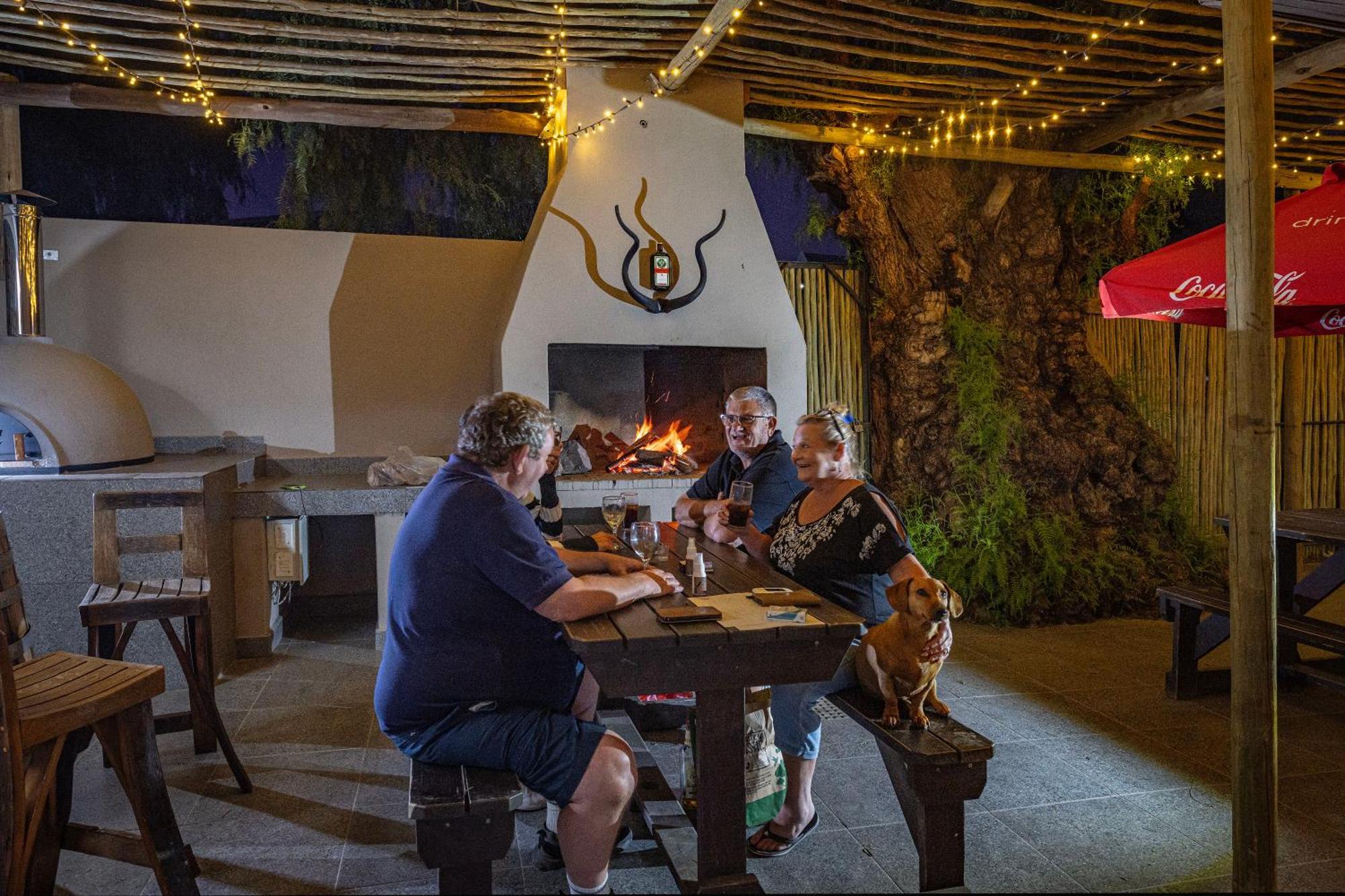 Calvinia Hotel Екстериор снимка
