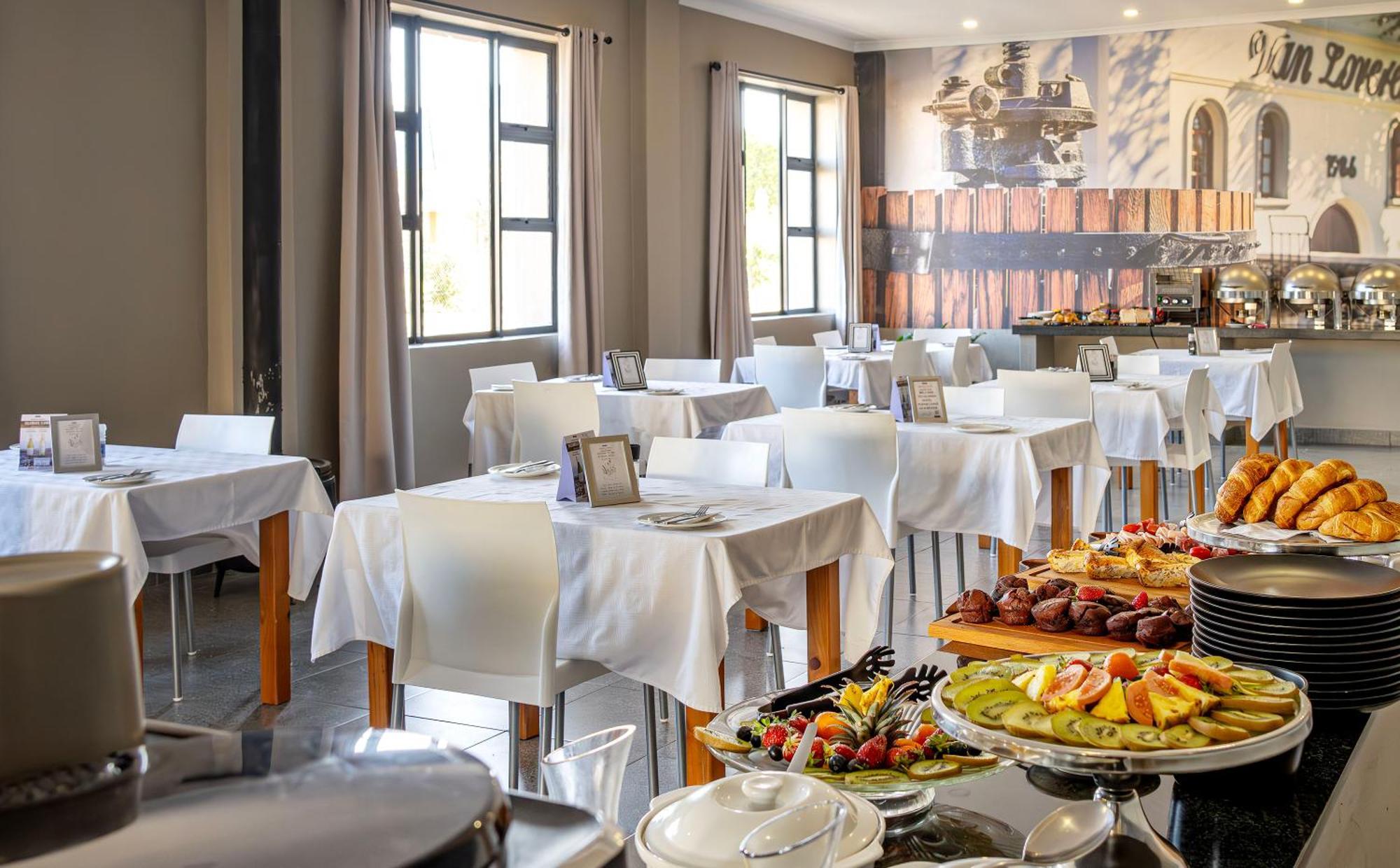 Calvinia Hotel Екстериор снимка