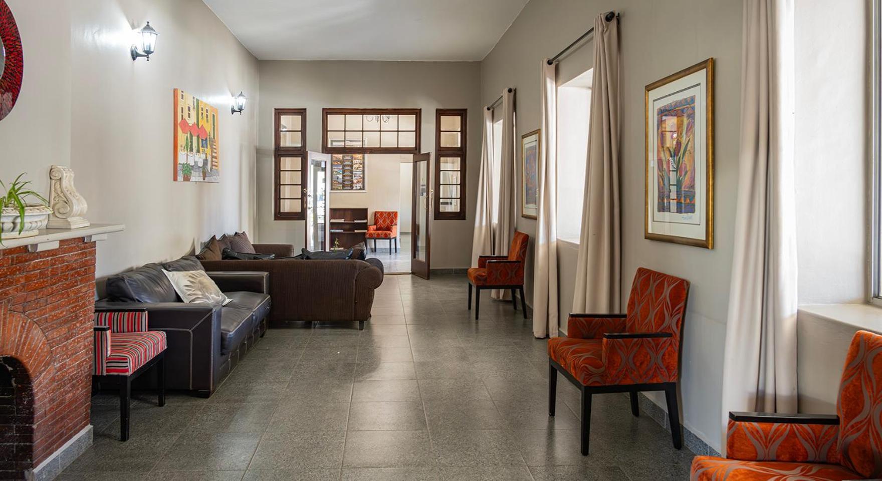 Calvinia Hotel Екстериор снимка